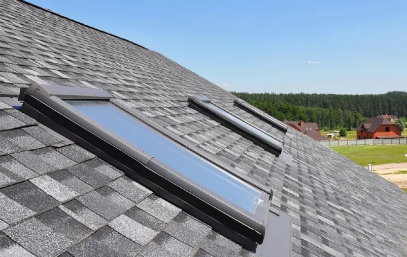 How Insurance Adjusters Assess Roof and Siding Claims