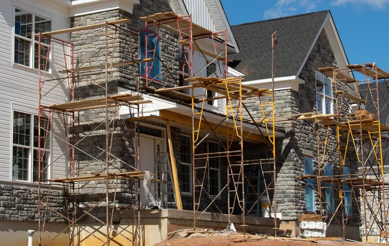 How to Tell If Your Siding Needs Replacement or Just Repairs